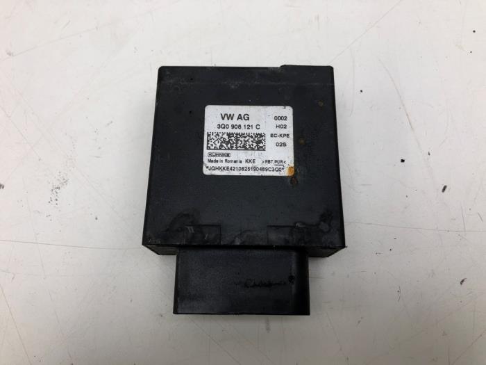 Usagé Module pompe carburant Volkswagen Crafter (SY) 2.0 TDI FWD Prix € 40,95 Règlement à la marge proposé par Wessel Parts & Service B.V.
