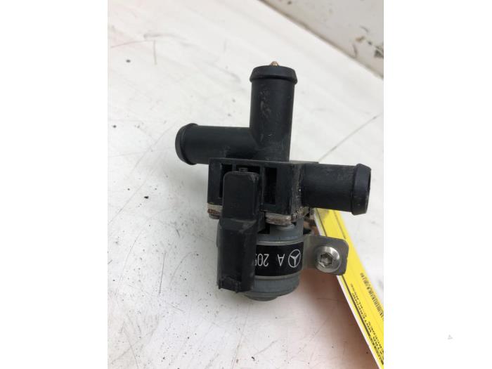 Begagnade Extra vattenpump Mercedes C-Klasse Pris € 72,45 Marginaltabell erbjuds av Wessel Parts & Service B.V.