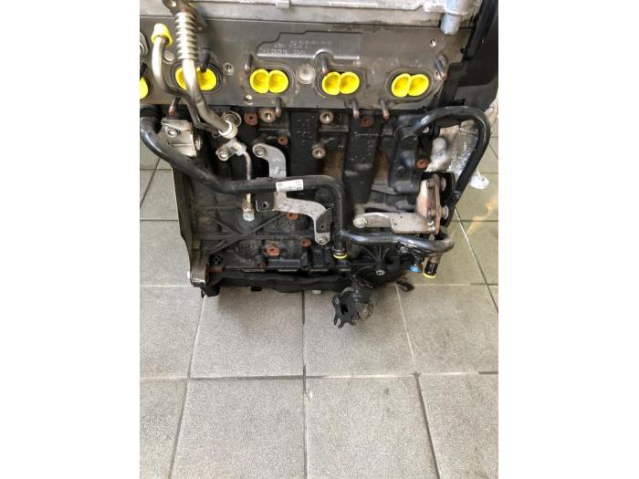 SKODA FABIA III Rapid 1.4 TDi Motor Abdeckung Ventildeckel ORIGINAL