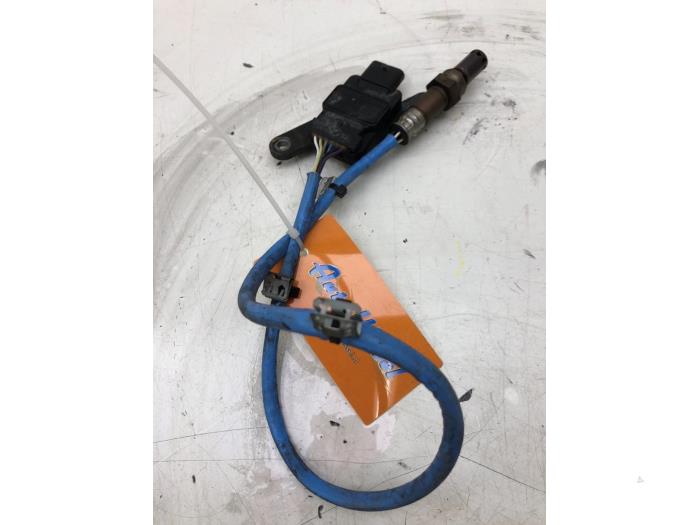 Begagnade NOx-sensor Mercedes Vito (447.6) 2.0 116 CDI 16V 4x4 Pris € 145,95 Marginaltabell erbjuds av Wessel Parts & Service B.V.