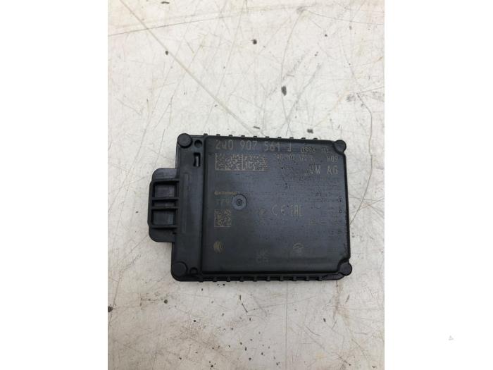 Begagnade Radarsensor Volkswagen Taigo 1.0 TSI 110 12V Pris € 131,25 Marginaltabell erbjuds av Wessel Parts & Service B.V.