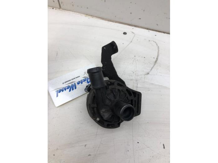 Begagnade Vattenpump MAN TGE 2.0 TDI Pris € 51,45 Marginaltabell erbjuds av Wessel Parts & Service B.V.