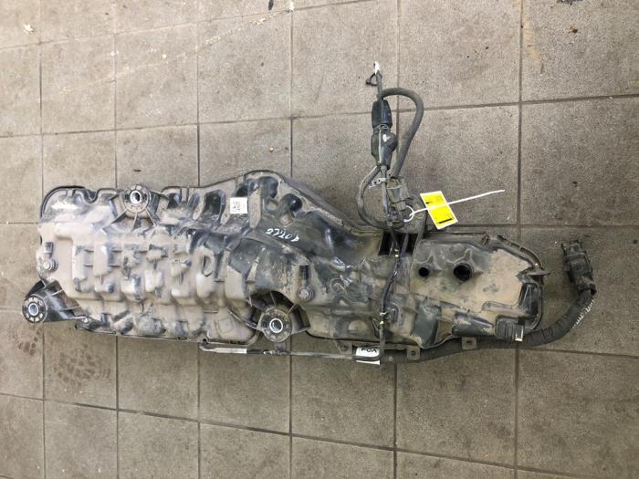 Gebrauchte Adblue Tank Jeep Compass II (MP) 2.0 Multijet II 170 16V 4x4 Preis € 418,95 Margenregelung angeboten von Wessel Parts & Service B.V.