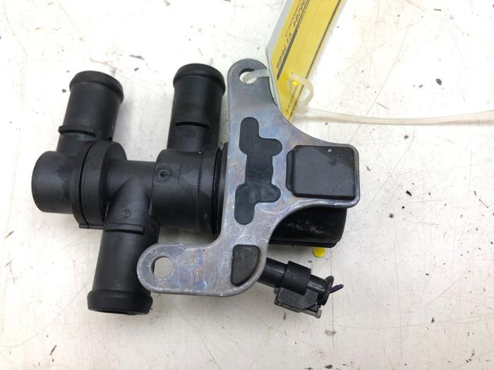Begagnade Extra vattenpump Audi Q4 Sportback (4FN) 40 e-tron 77 kWh Pris € 51,45 Marginaltabell erbjuds av Wessel Parts & Service B.V.