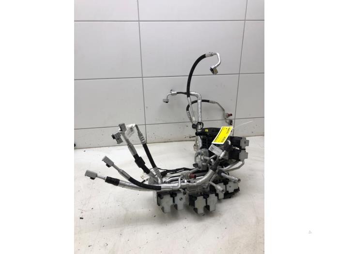 Gebrauchte Klima Teil (sonst.) Audi Q4 Sportback (4FN) 40 e-tron 77 kWh Preis € 313,95 Margenregelung angeboten von Wessel Parts & Service B.V.
