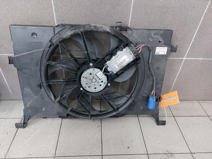 Używane Silnik wentylatora Mercedes B (W245) 2.0 B-180 CDI 16V Cena € 72,45 Procedura marży oferowane przez Wessel Parts & Service B.V.