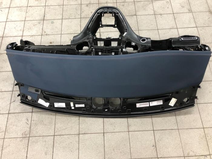 Używane Panel Mercedes EQV 300 Cena € 1.311,45 Procedura marży oferowane przez Wessel Parts & Service B.V.