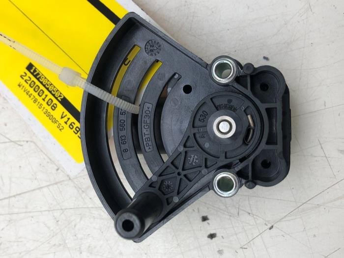 Begagnade Sensor (övriga) Mercedes EQV 300 Pris € 30,45 Marginaltabell erbjuds av Wessel Parts & Service B.V.