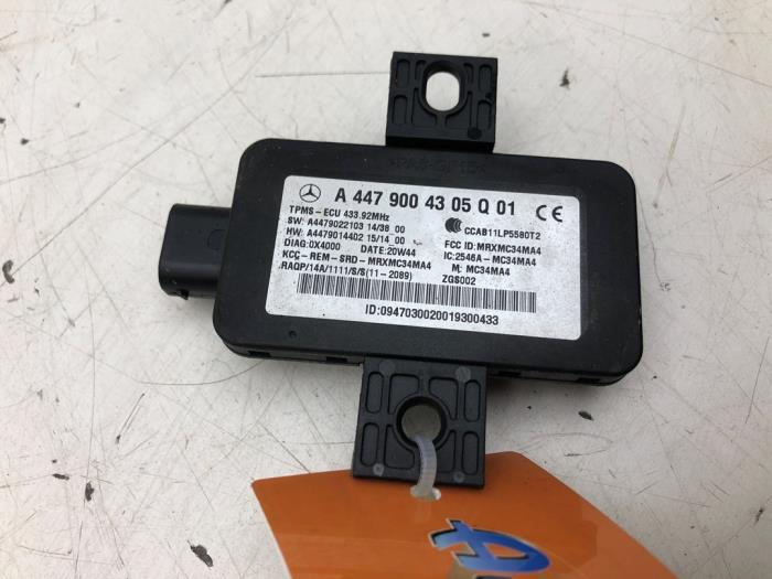 Begagnade Däcktrycksmodul Mercedes EQV 300 Pris € 36,75 Marginaltabell erbjuds av Wessel Parts & Service B.V.