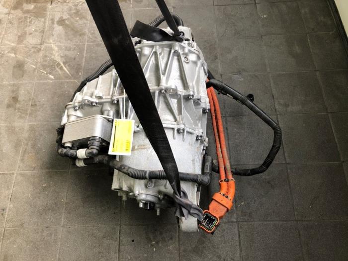 Używane Silnik Tesla Model Y (5YJY) RWD Cena € 1.993,95 Procedura marży oferowane przez Wessel Parts & Service B.V.