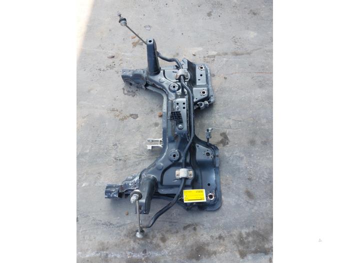 Begagnade Underram Opel Corsa E 1.4 16V Pris € 131,25 Marginaltabell erbjuds av Wessel Parts & Service B.V.