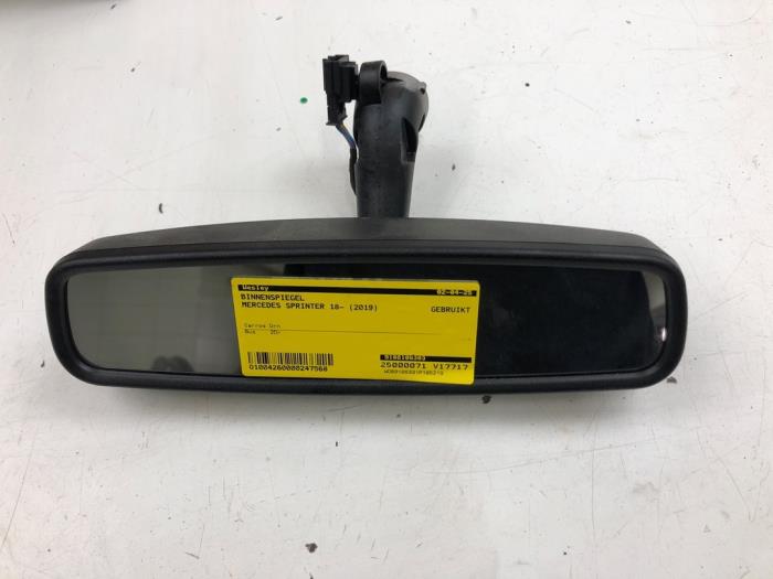Używane Lusterko wewnetrzne Mercedes Sprinter 3,5t (907.6/910.6) 311 CDI 2.1 D FWD Cena € 156,45 Procedura marży oferowane przez Wessel Parts & Service B.V.