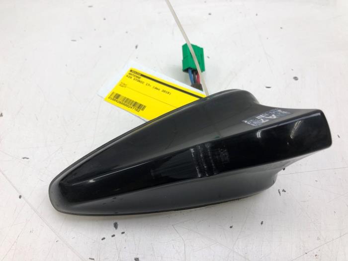 Używane Antena Kia Stonic (YB) 1.0i T-GDi 12V Cena € 82,95 Procedura marży oferowane przez Wessel Parts & Service B.V.
