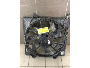 Gebrauchte Kühlgebläse Motor Kia Sportage (QL) 1.6 CRDi 16V 116 Preis € 149,00 Margenregelung angeboten von Autobedrijf G.H. Wessel B.V.