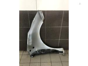 Begagnade Framskärm, vänster Kia Cee'd (JDB5) 1.4 CRDi 16V Pris € 149,00 Marginaltabell erbjuds av Autobedrijf G.H. Wessel B.V.