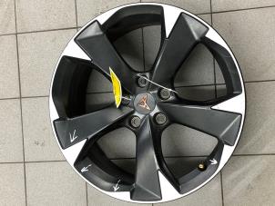 Begagnade Hjul Cupra Leon (KLCB) 1.5 eTSI 16V Pris € 175,00 Marginaltabell erbjuds av Autobedrijf G.H. Wessel B.V.