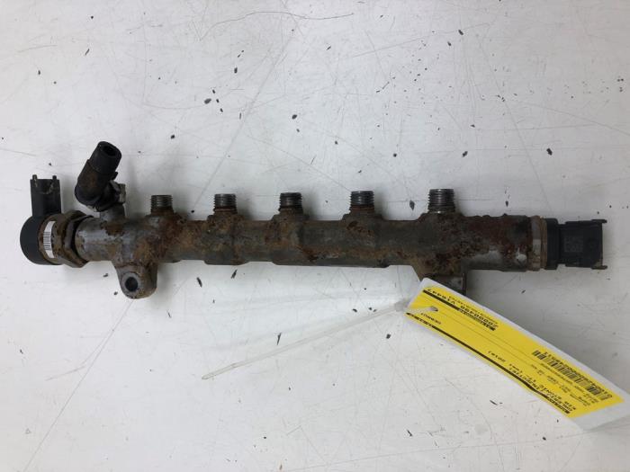 Usagé Système d'injection Kia Stonic (YB) 1.6 CRDi VGT 16V Prix € 156,45 Règlement à la marge proposé par Wessel Parts & Service B.V.