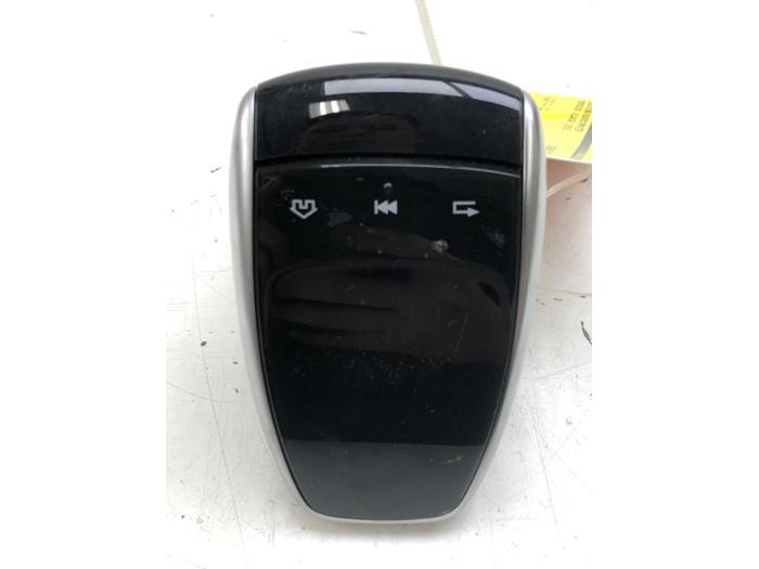 Used On-board computer controller Mercedes C Estate (S205) C-200 BlueTEC, C-200 d 1.6 16V Price € 72,45 Margin scheme offered by Wessel Parts & Service B.V.