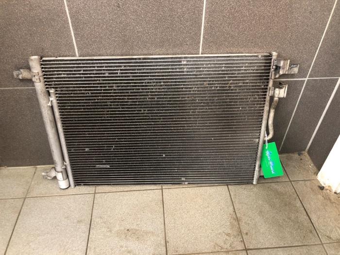 Usagé Radiateur clim Volkswagen Golf VII (AUA) 1.2 TSI 16V Prix € 72,45 Règlement à la marge proposé par Wessel Parts & Service B.V.
