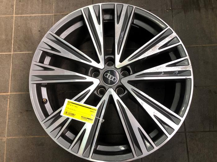 Używane Obrecz Audi A6 Avant (C8) 3.0 V6 24V 55 TFSI Mild Hybrid Quattro Cena € 471,45 Procedura marży oferowane przez Wessel Parts & Service B.V.