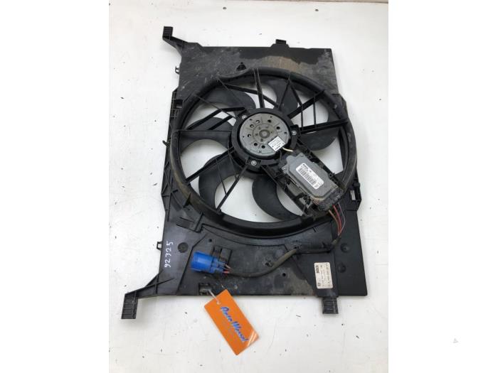Używane Silnik wentylatora Mercedes B (W245) 2.0 B-200 CDI 16V Cena € 51,45 Procedura marży oferowane przez Wessel Parts & Service B.V.