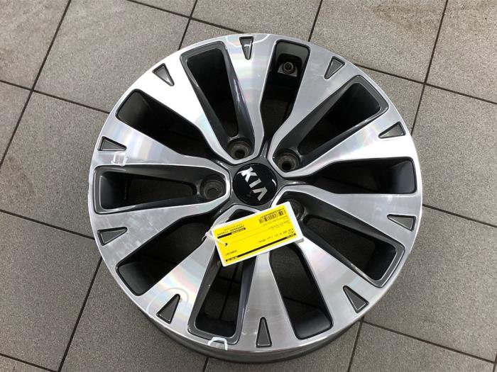 Używane Obrecz Kia Cee'd (JDB5) 1.4 CRDi 16V Cena € 103,95 Procedura marży oferowane przez Wessel Parts & Service B.V.