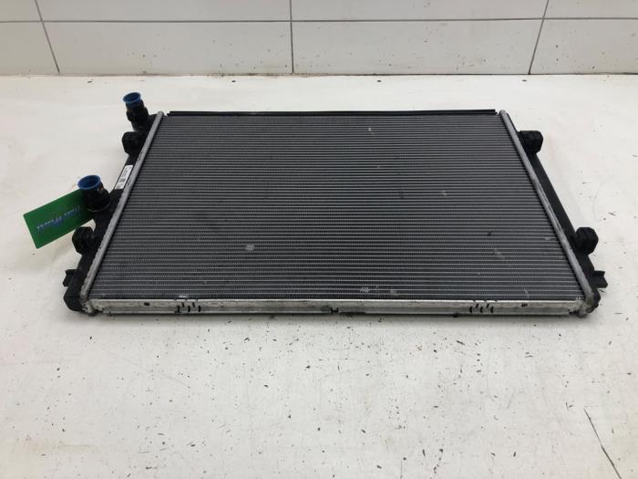 Used Radiator Skoda Superb Combi (3V5) 1.5 TSI Evo 16V Price € 93,45 Margin scheme offered by Wessel Parts & Service B.V.