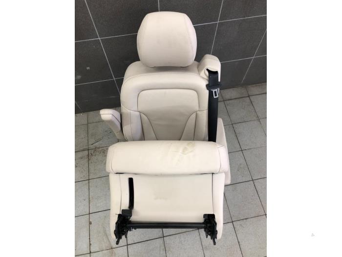 Begagnade Baksäte Mercedes V (447.8) 2.0 300d 16V Pris € 1.048,95 Marginaltabell erbjuds av Wessel Parts & Service B.V.