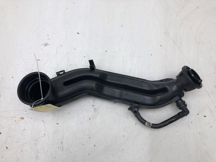 Usagé Tube intercooler Skoda Superb Combi (3V5) 1.5 TSI Evo 16V Prix € 51,45 Règlement à la marge proposé par Wessel Parts & Service B.V.