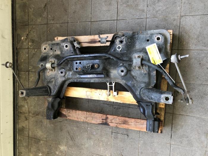 Usados Subchasis Opel Corsa E 1.2 16V Precio € 131,25 Norma de margen ofrecido por Wessel Parts & Service B.V.
