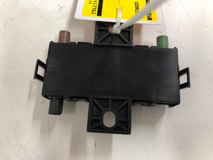 Używane Antena (rózne) Mercedes EQC (N293) 400 4-Matic 80 kWh Cena € 30,45 Procedura marży oferowane przez Wessel Parts & Service B.V.