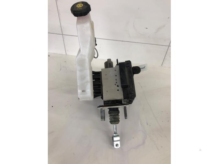 Usagé Servo frein Hyundai Tucson (NX) 1.6 T-GDI HEV Prix € 471,45 Règlement à la marge proposé par Wessel Parts & Service B.V.