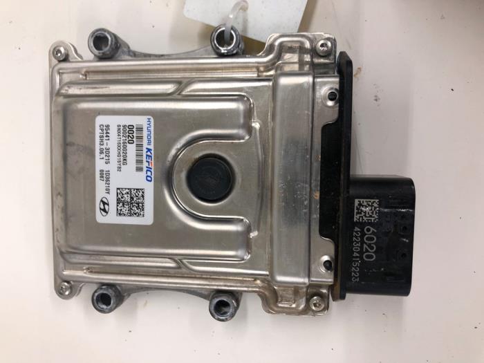 Used Automatic gearbox computer Hyundai Tucson (NX) 1.6 T-GDI HEV Price € 103,95 Margin scheme offered by Wessel Parts & Service B.V.