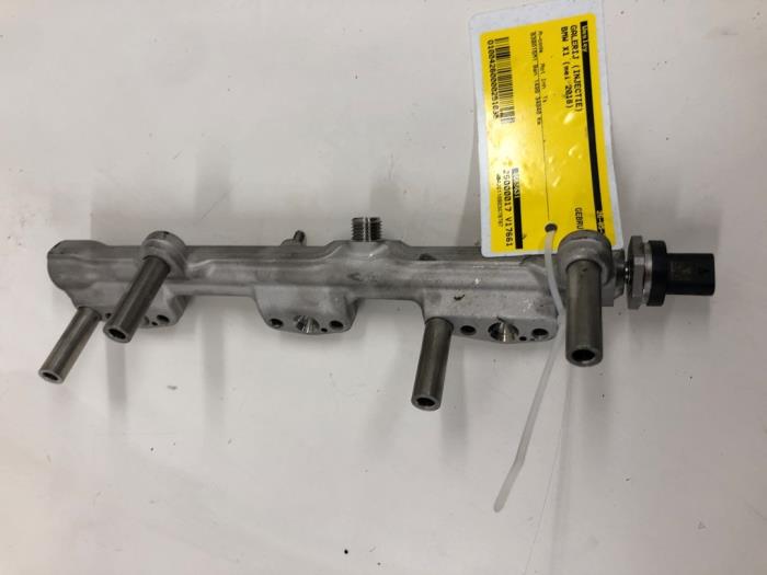 Usagé Système d'injection BMW X1 (F48) sDrive 18i 1.5 12V TwinPower Turbo Prix € 93,45 Règlement à la marge proposé par Wessel Parts & Service B.V.