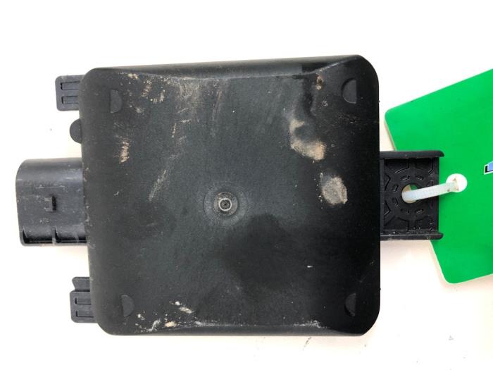 Begagnade Dödvinkelsensor Volkswagen Tiguan (AD1) 2.0 TSI 16V 4Motion Pris € 131,25 Marginaltabell erbjuds av Wessel Parts & Service B.V.