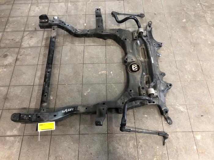 Usados Subchasis Opel Astra K 1.2 Turbo 12V Precio € 261,45 Norma de margen ofrecido por Wessel Parts & Service B.V.