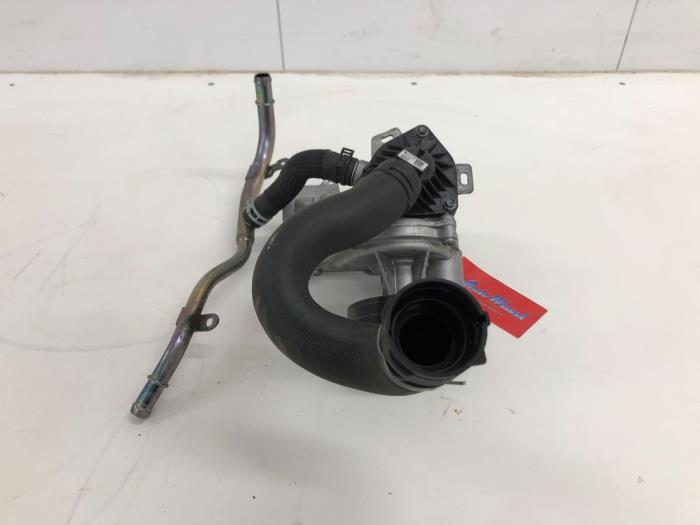 Vattenpump från en Opel Astra K 1.2 Turbo 12V 2020