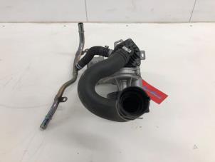Vattenpump från en Opel Astra K 1.2 Turbo 12V 2020