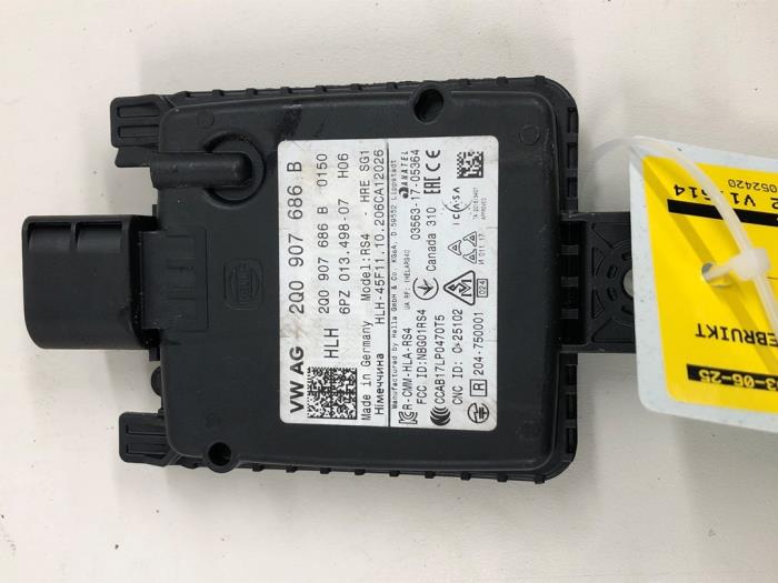 Begagnade Dödvinkelsensor Skoda Kamiq 1.0 TSI 12V Pris € 131,25 Marginaltabell erbjuds av Wessel Parts & Service B.V.
