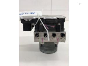 Gebrauchte ABS Pumpe Toyota Yaris Cross (PB1/PJ1) 1.5 12V Hybrid 115 Preis € 199,00 Margenregelung angeboten von Autobedrijf G.H. Wessel B.V.