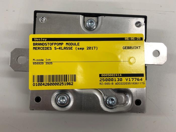 Usagé Module pompe carburant Mercedes S (222.0/222.1) 3.0 S-400d 4-Matic Prix € 40,95 Règlement à la marge proposé par Wessel Parts & Service B.V.