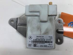 Computer, miscellaneous from a Mercedes-Benz S (222.0/222.1) 3.0 S-400d 4-Matic 2017