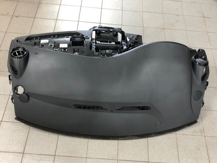 Używane Panel Renault Zoé (AG) R110 Cena € 366,45 Procedura marży oferowane przez Wessel Parts & Service B.V.