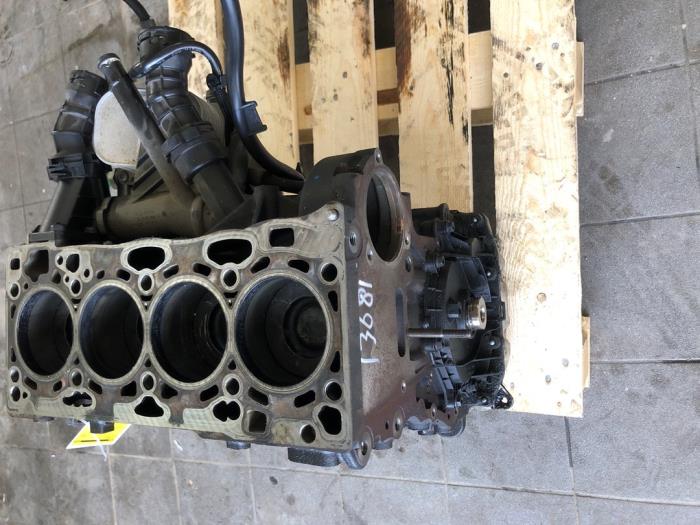 Used Engine crankcase Volkswagen Polo VI (AW1) 1.6 TDI 16V 80 Price € 418,95 Margin scheme offered by Wessel Parts & Service B.V.
