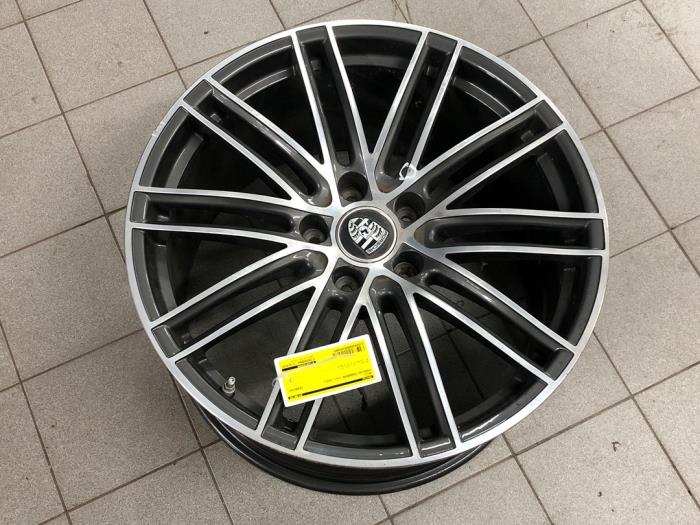 Używane Obrecz Porsche Panamera (971G) 2.9 V6 24V 4 E-Hybrid Cena € 943,95 Procedura marży oferowane przez Wessel Parts & Service B.V.
