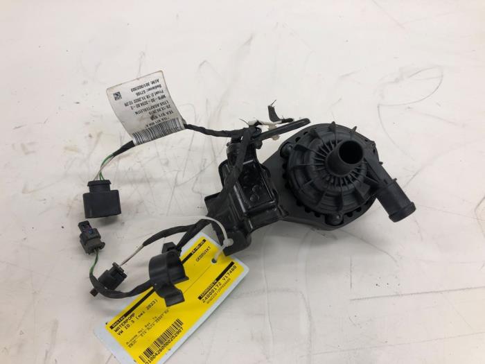 Usagé Pompe à eau Volkswagen ID.3 (E11/E12) 58 kWh Prix € 93,45 Règlement à la marge proposé par Wessel Parts & Service B.V.