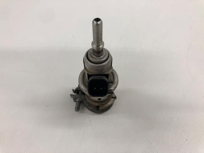 Usados Inyector Adblue Fiat Ducato (250) 2.3 D 120 Multijet Precio € 103,95 Norma de margen ofrecido por Wessel Parts & Service B.V.