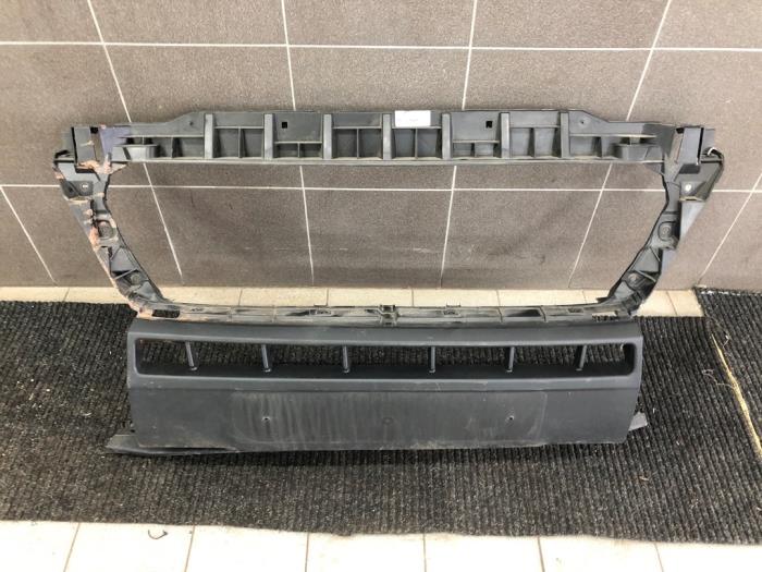 Używane Panel przedni Fiat Ducato (250) 2.3 D 120 Multijet Cena € 61,95 Procedura marży oferowane przez Wessel Parts & Service B.V.