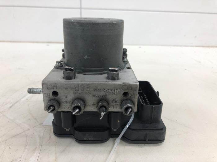Usagé Bloc ABS Fiat Ducato (250) 2.3 D 120 Multijet Prix € 628,95 Règlement à la marge proposé par Wessel Parts & Service B.V.