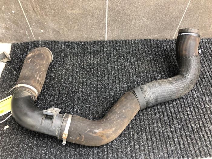 Gebrauchte Intercooler Schlauch Fiat Ducato (250) 2.0 D 115 Multijet Preis € 93,45 Margenregelung angeboten von Wessel Parts & Service B.V.